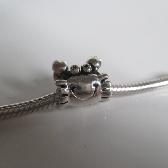 Happy Crab Charm Smiling Vintage Silver Bead for Pandora style bracelet - Picture 3 of 4